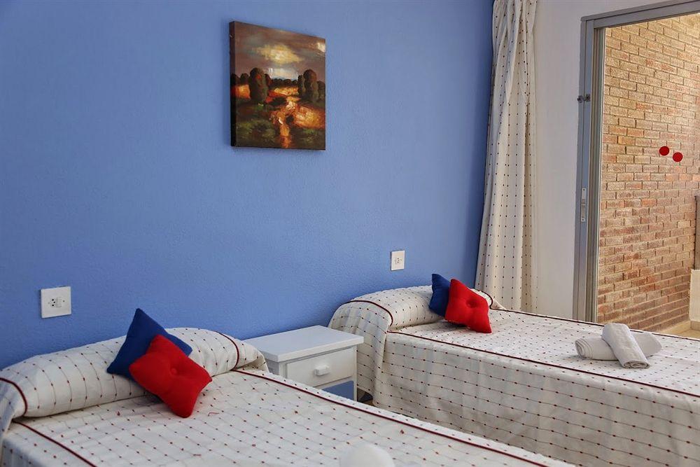 Apartamentos Maryciel By Mc Бенидорм Екстериор снимка