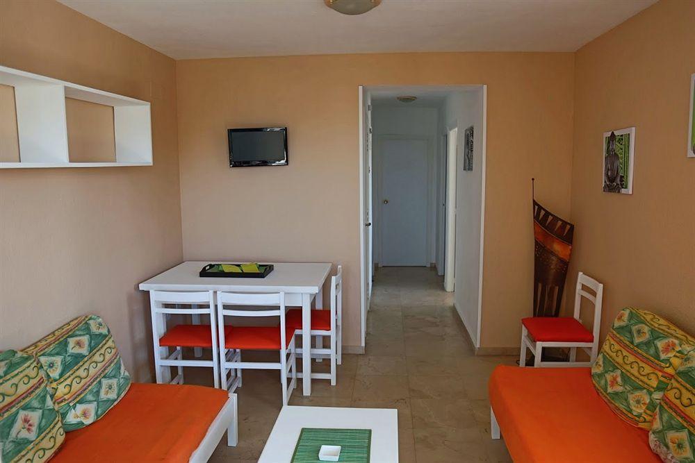 Apartamentos Maryciel By Mc Бенидорм Екстериор снимка