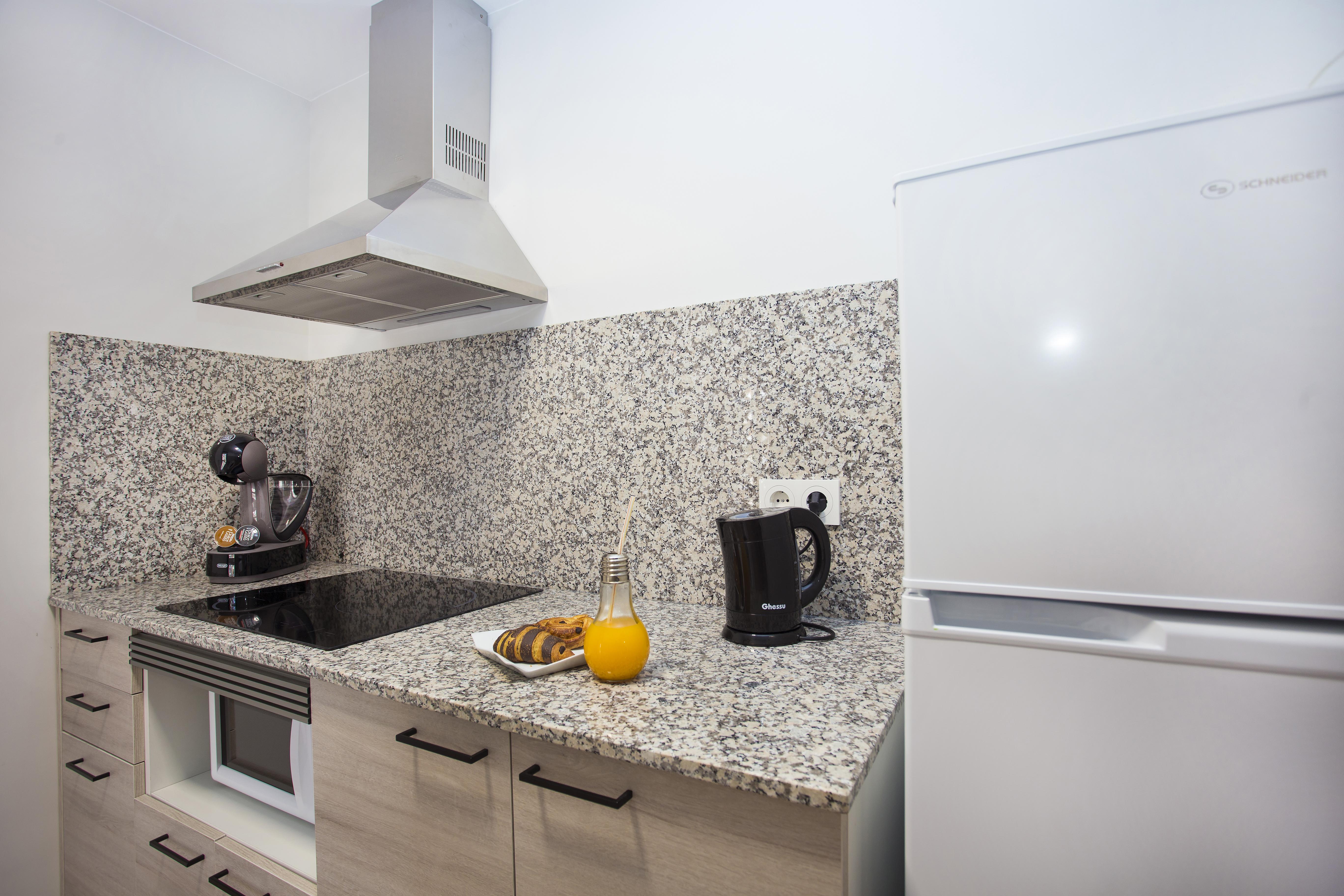 Apartamentos Maryciel By Mc Бенидорм Екстериор снимка
