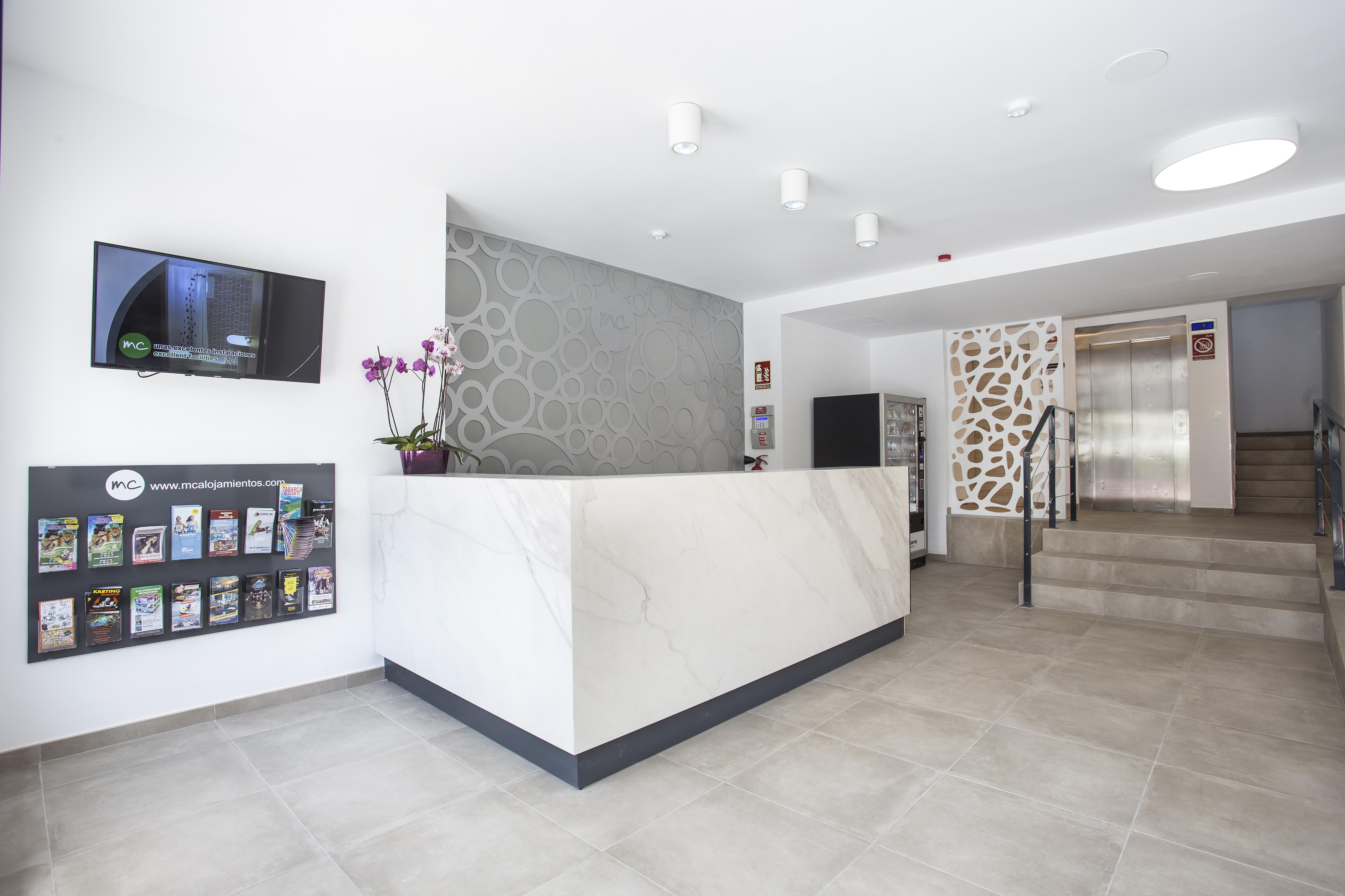Apartamentos Maryciel By Mc Бенидорм Екстериор снимка