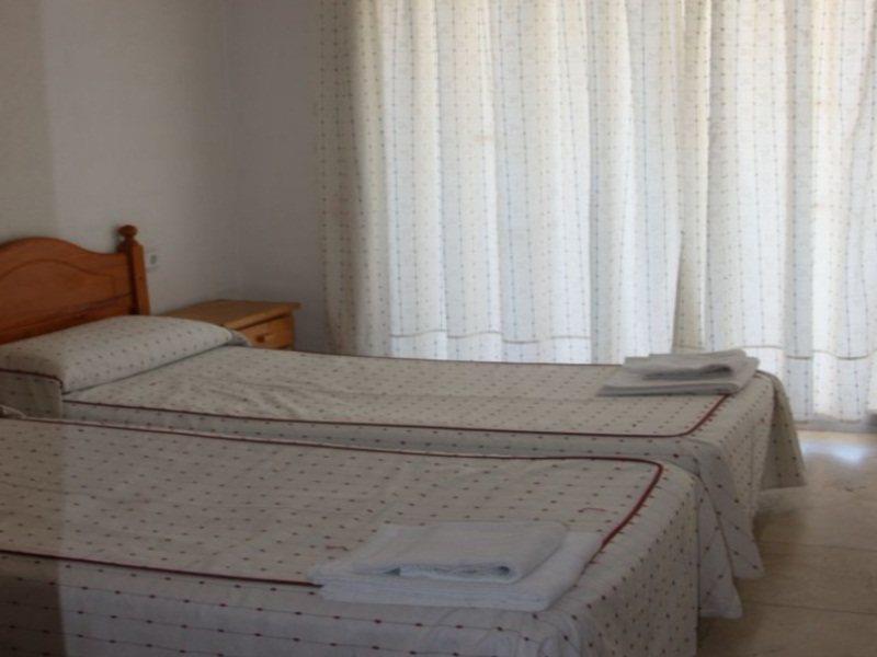 Apartamentos Maryciel By Mc Бенидорм Екстериор снимка